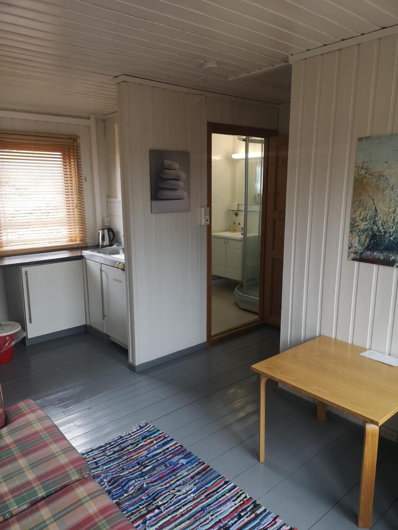 Ulvsvag Gjestgiveri Og Fjordcamping As Exterior photo